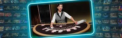 Antarmuka aplikasi mobile superdewa menampilkan pasar sportsbook Liga 1 dan live dealer tables